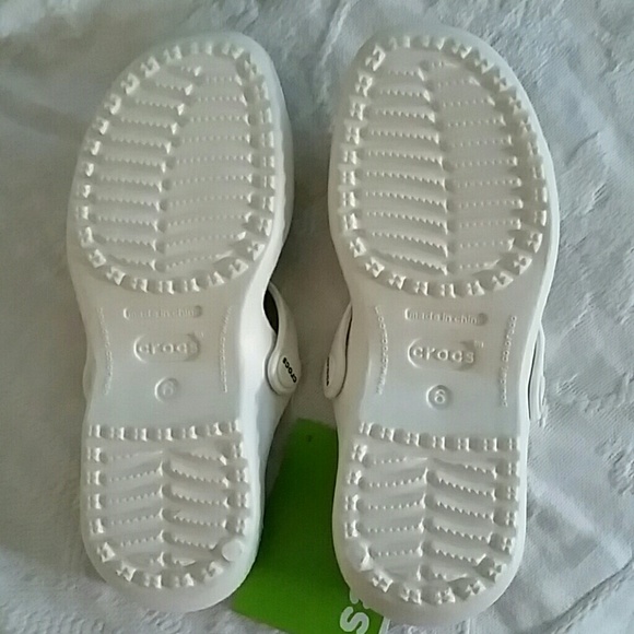 NWT Crocs - Picture 2 of 4